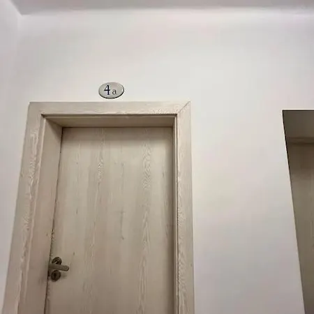 בוקרשט Lovely Victoriei Studio מראה חיצוני תמונה