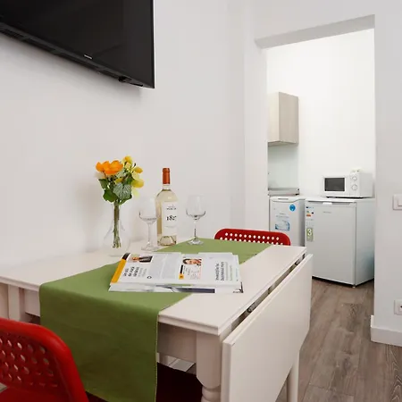 בוקרשט Lovely Victoriei Studio מראה חיצוני תמונה