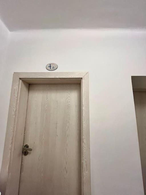 Lovely Victoriei Apartment